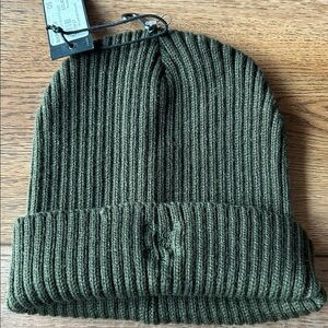 NWT Nice Kicks‎ Olive Green Knit Beanie/ Hat